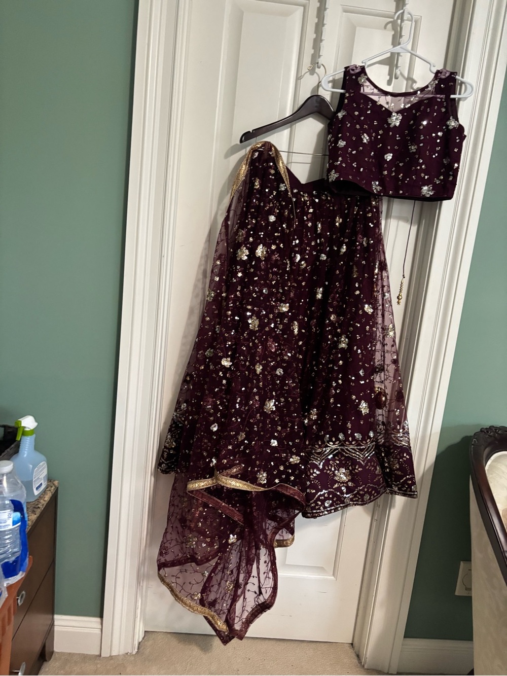 Women’s beautiful Burgundy Floral Embellished Lehenga Set Medium - Picture 2 of 16